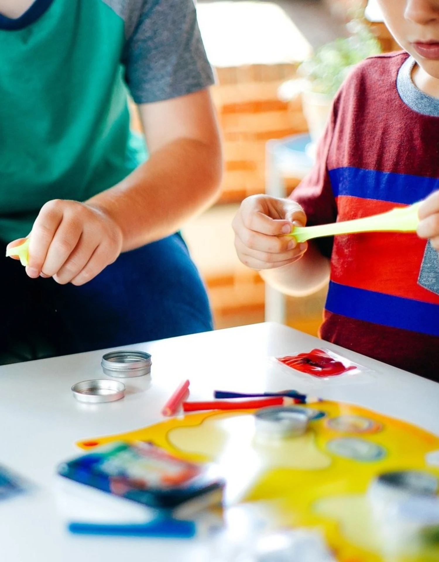 Thinking Putty: Mixed By Me Kit (Glow In The Dark) 4 Thinking Putty: Mixed By Me Kit (Glow In The Dark) - Image 2